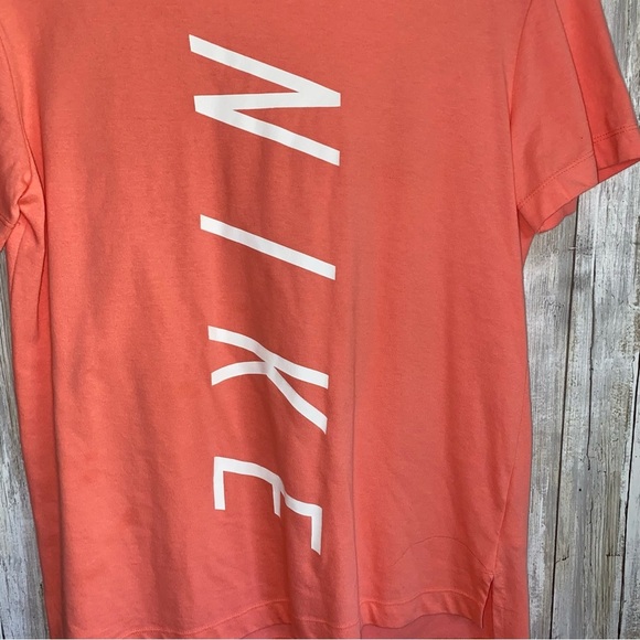 Nike Coral Pink Vertical Logo Tee - Picture 2 of 4